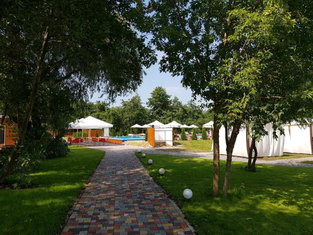 Liman Park Eco Hotel Stara Zbur'yivka Exterior photo